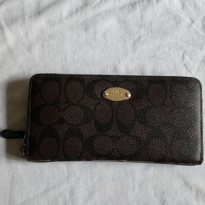 Authentic Coach Signature Zip Wallet in Brown/Black Monogram